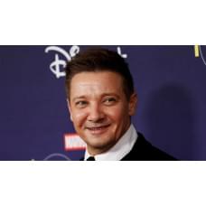 «Мой следующий вдох»: Джереми Реннер о чудесном спасении и силе духа