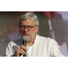 Евгений Водолазкин о романе «Чагин», археологе-самоучке Генрихе Шлимане и загадках памяти